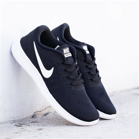 simple nike sneakers|everyday nike shoes.